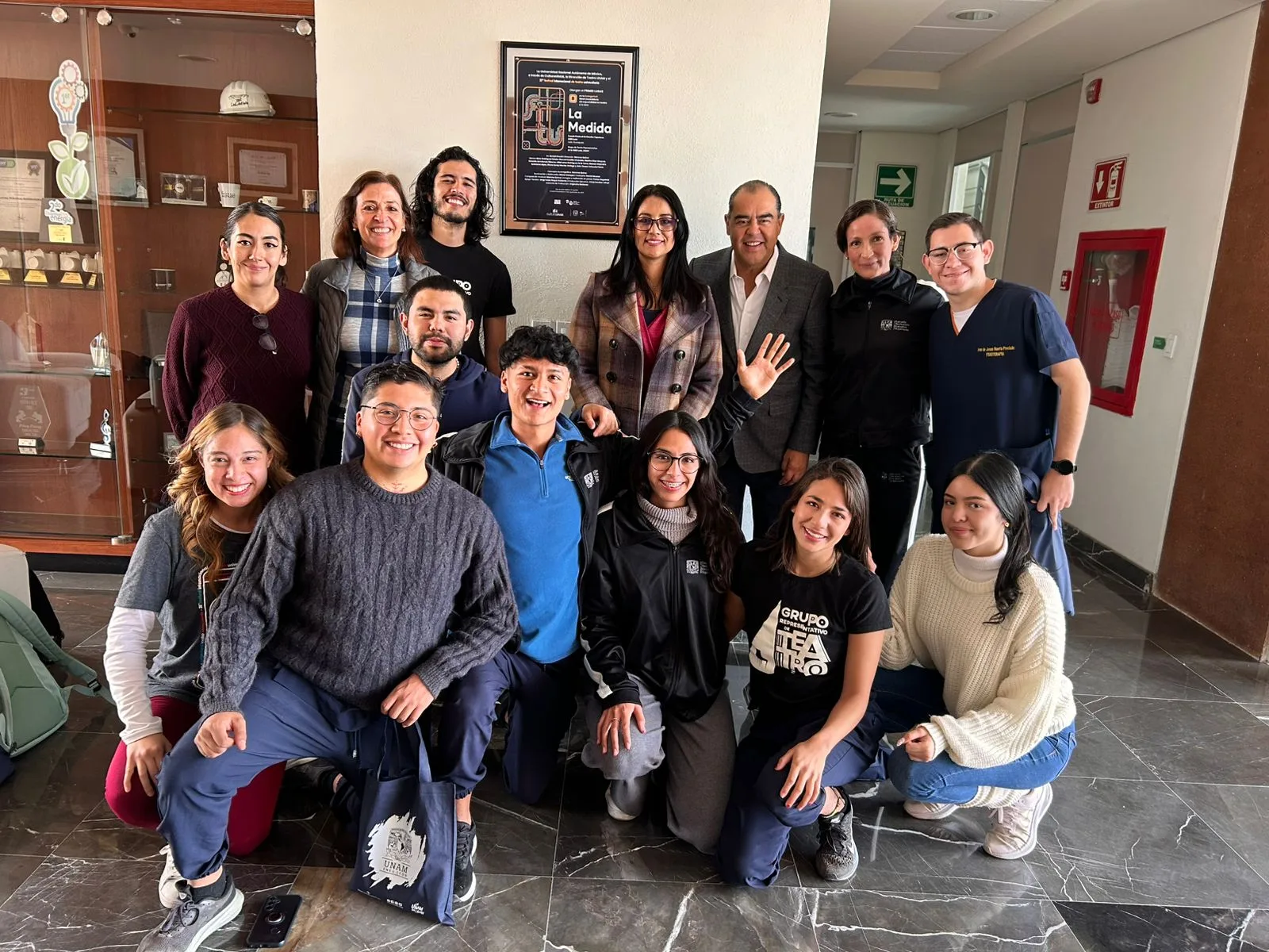 APOYO GRUPO DE TEATRO